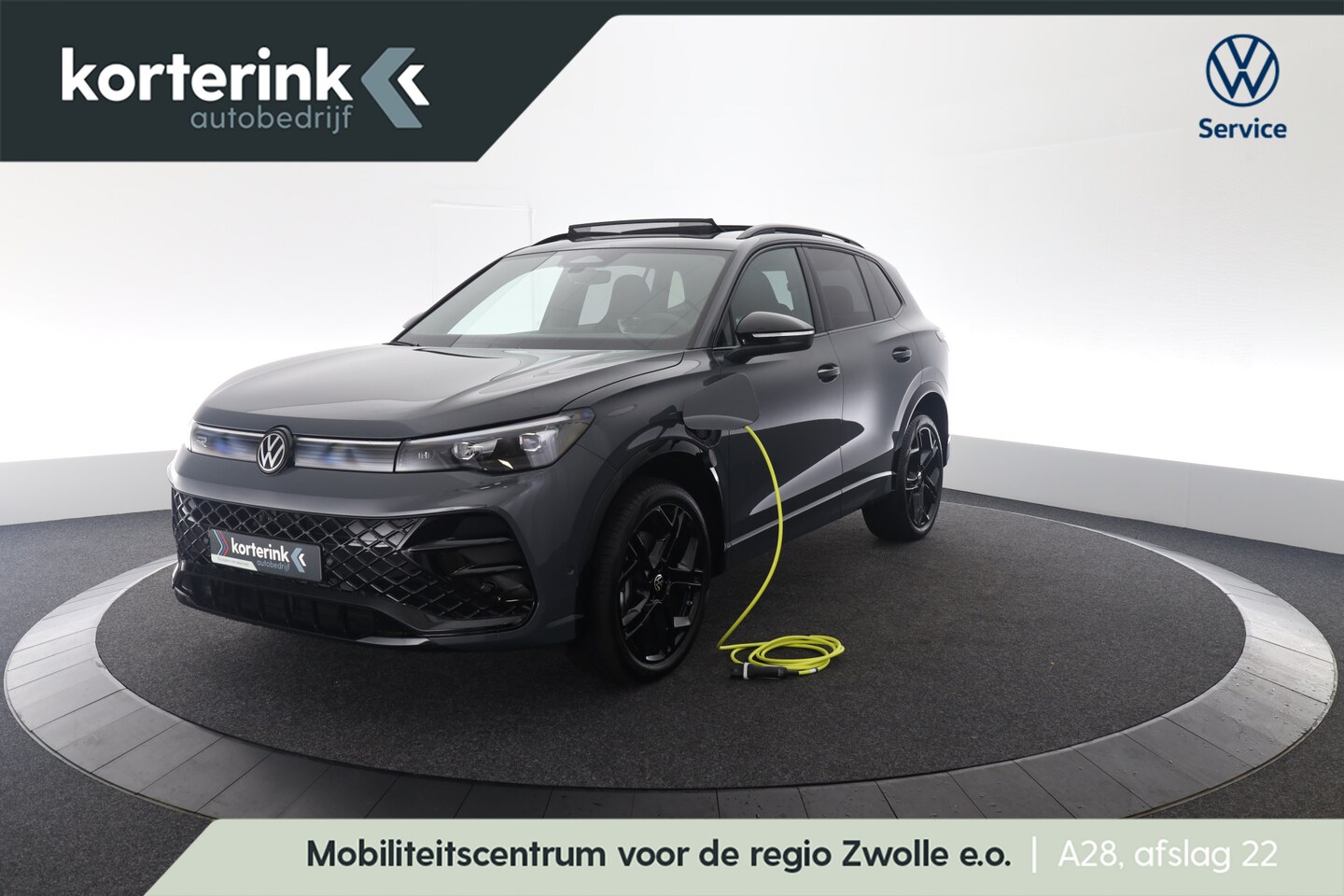 Volkswagen Tiguan - 1.5 eHybrid R-Line Edition | Blackstyle | Pano | Trekhaak - AutoWereld.nl