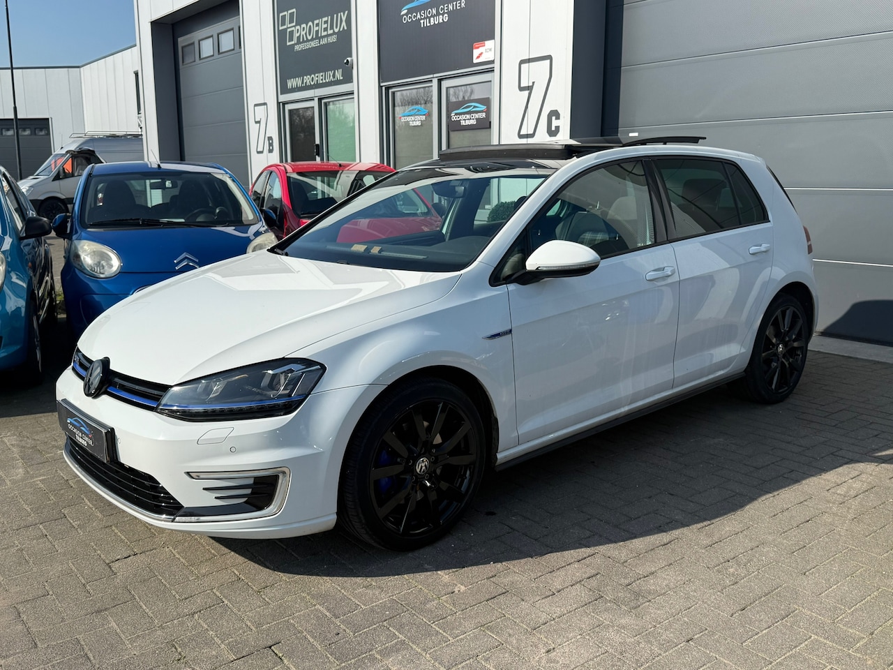 Volkswagen Golf - 1.4 TSI GTE PANO | CLIMATE | NAVI | PDC | - AutoWereld.nl