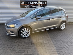 Volkswagen Golf Sportsvan - 1.2 TSI Highline met 1300kg trekgewicht | Camera | PDC V+A | Cruise | Trekhaak | Navi | LM
