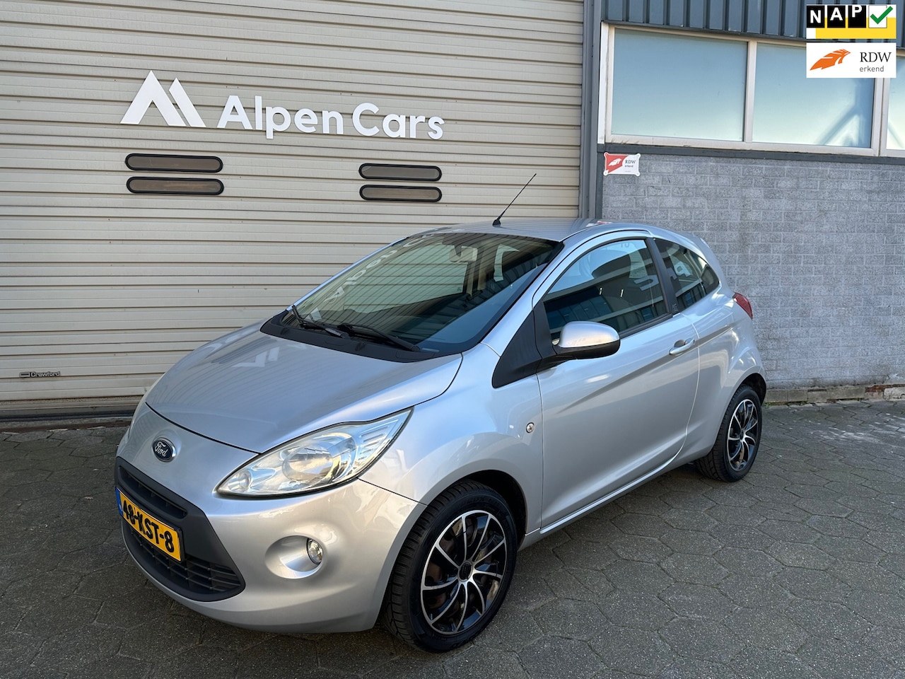 Ford Ka - 1.2 Titanium Eerste eigenaar / Dealer onderhouden / Airco / APK 03-2027 - AutoWereld.nl