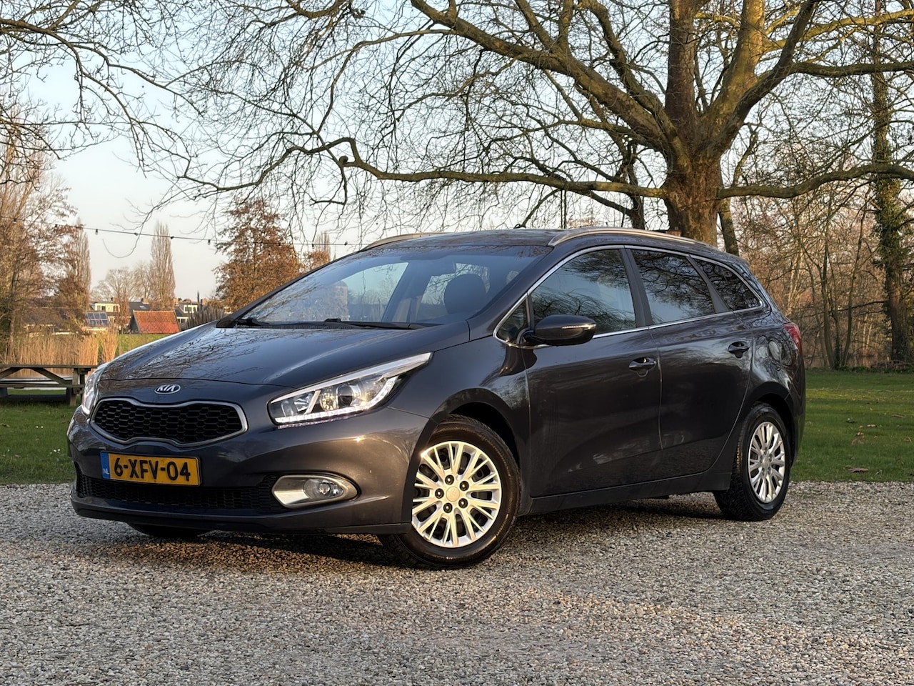 Kia Cee'd Sportswagon - 1.6 GDI Camera, Navigatie - AutoWereld.nl