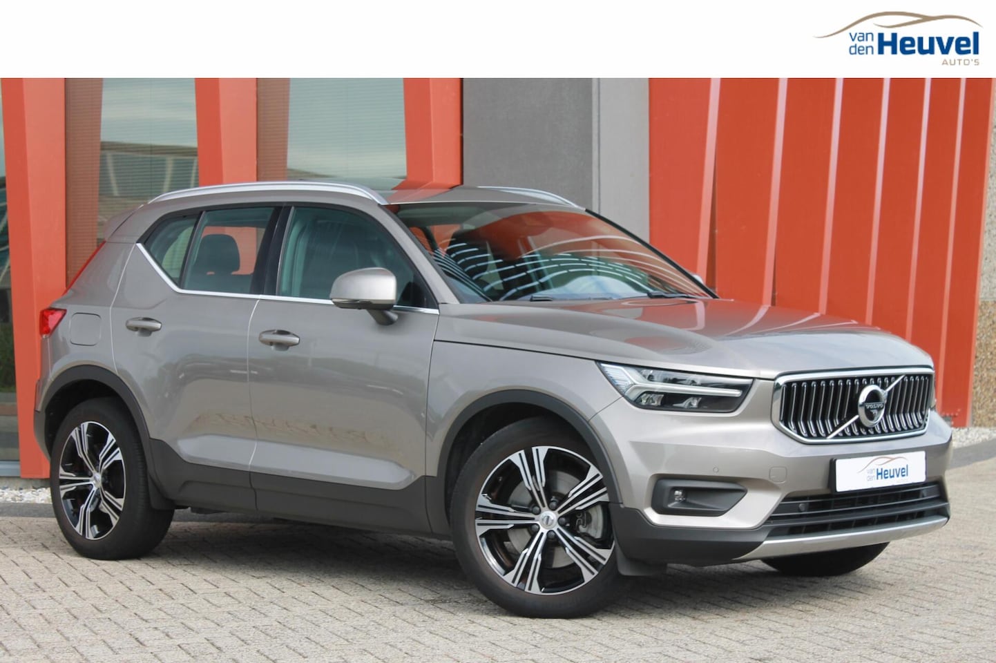 Volvo XC40 - T4 Recharge Inscription | Stoelverwarming | 360° Camera | Panoramadak | Leder | | Pilot As - AutoWereld.nl
