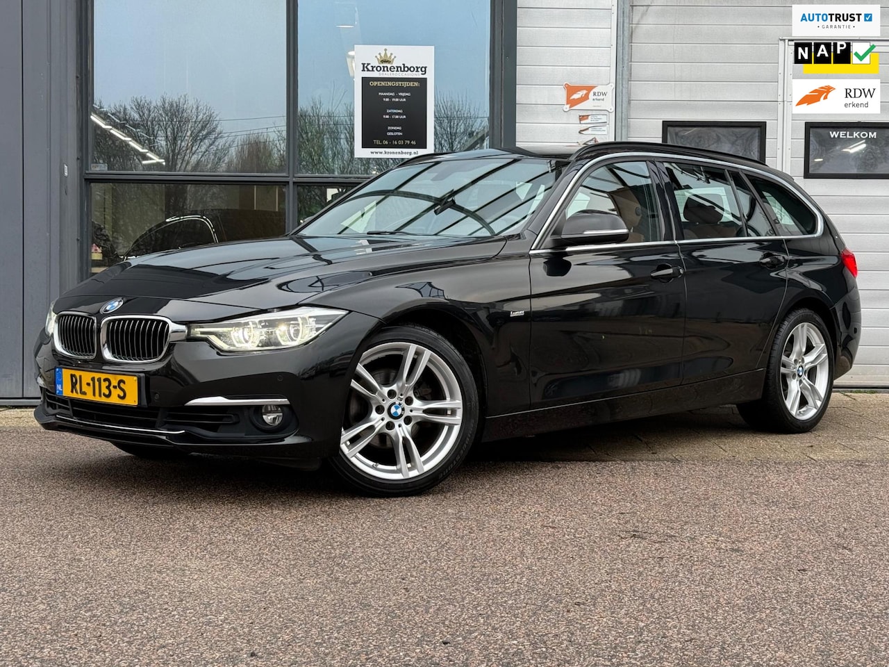 BMW 3-serie Touring - 318i Corporate Lease High Executive 318i Corporate Lease High Executive, Leder, NAP - AutoWereld.nl