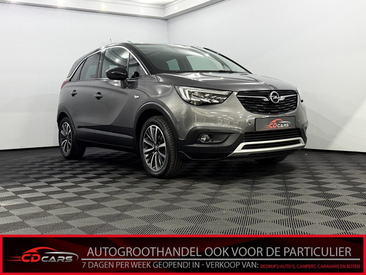Opel Crossland X - 1.2 Turbo Ultimate Panoramadak, Camera, Navi, Leder, Stoel/stuurverwarming, Rijstrook corr - AutoWereld.nl