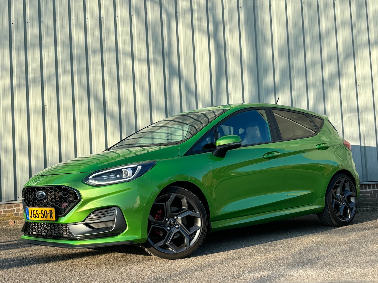 Ford Fiesta - 1.5 EcoBoost ST-3 1.5 200pk Performance Kuipstoelen Winterpack B&O CarPlay Dealer onderhouden - AutoWereld.nl