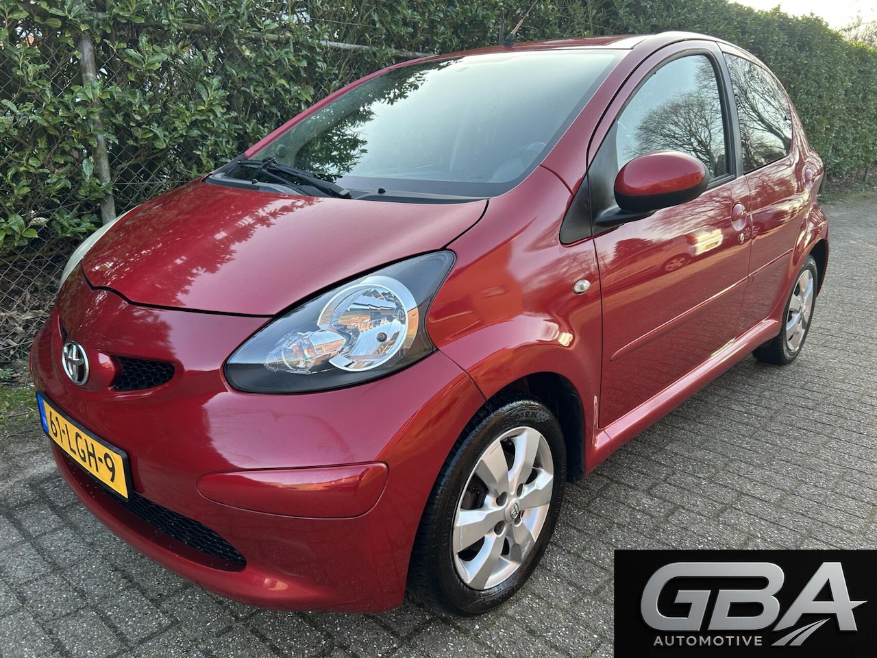 Toyota Aygo - 1.0-12V Aspiration Green Half Leder NIEUWE APK!! - AutoWereld.nl