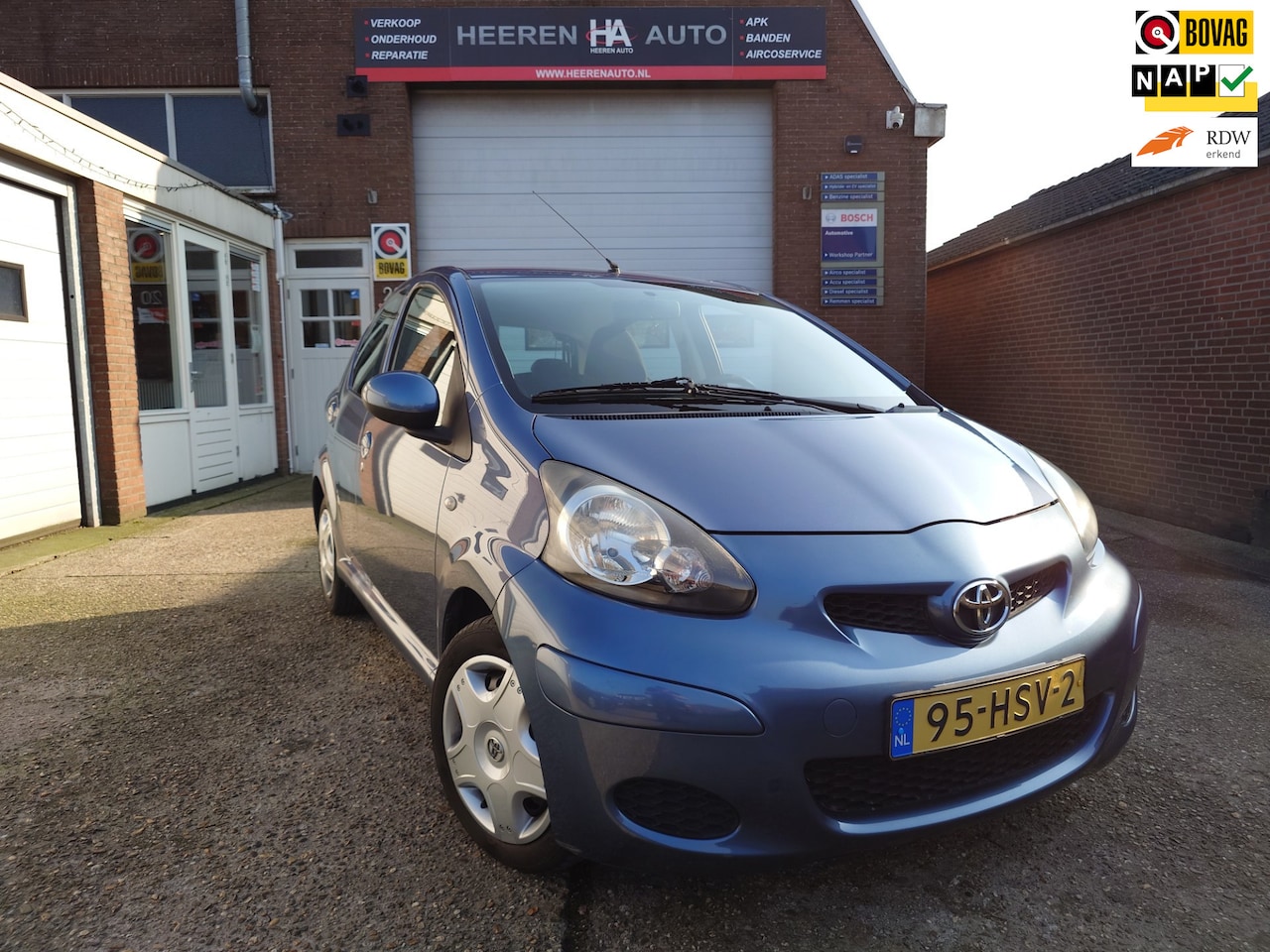 Toyota Aygo - 1.0-12V Comfort 1.0-12V Comfort, 5 Deurs, Airco, Automaat - AutoWereld.nl