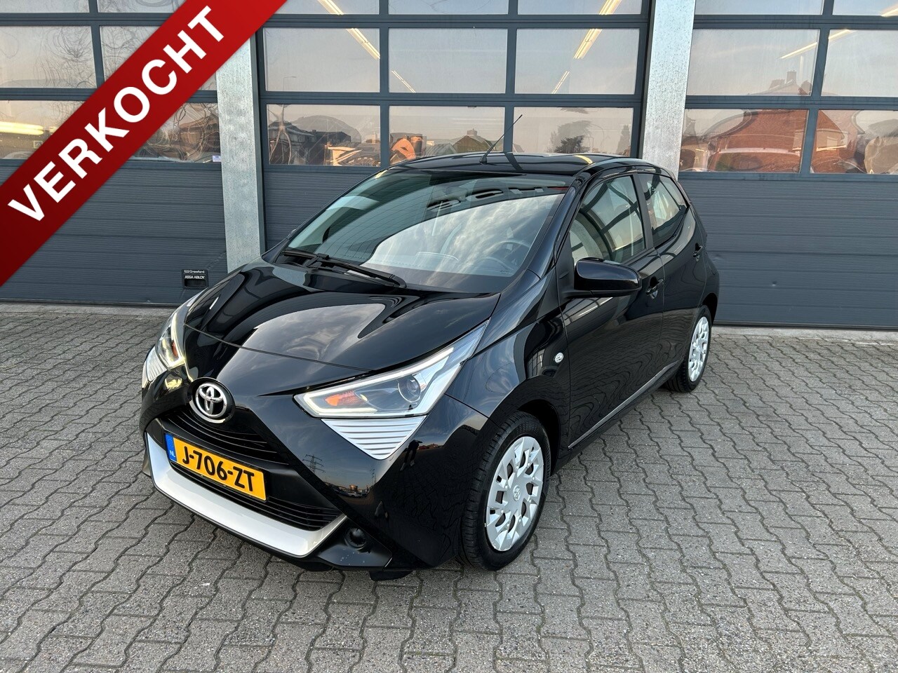 Toyota Aygo - 1.0 VVT-i x-play 1.0 VVT-i 72pk 5-drs x-play - AutoWereld.nl