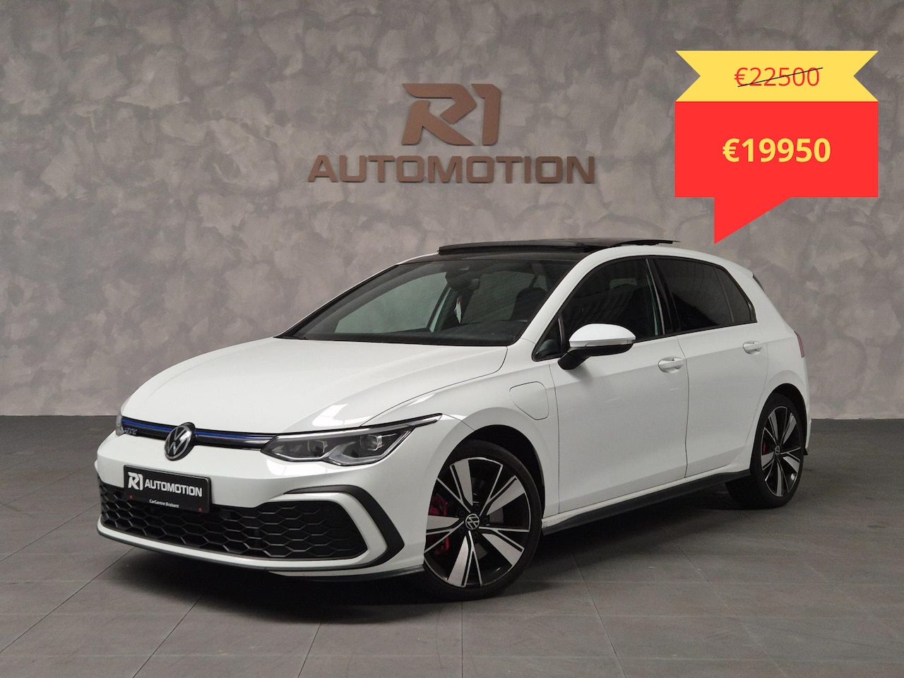 Volkswagen Golf - 8 GTE 1.4|245PK|PANO|KEYLESS GO|IQ LIGHT|CAMERA|SFEER|MMI|STUURVERW|STOELVERW|NAVIGATIE|18 - AutoWereld.nl