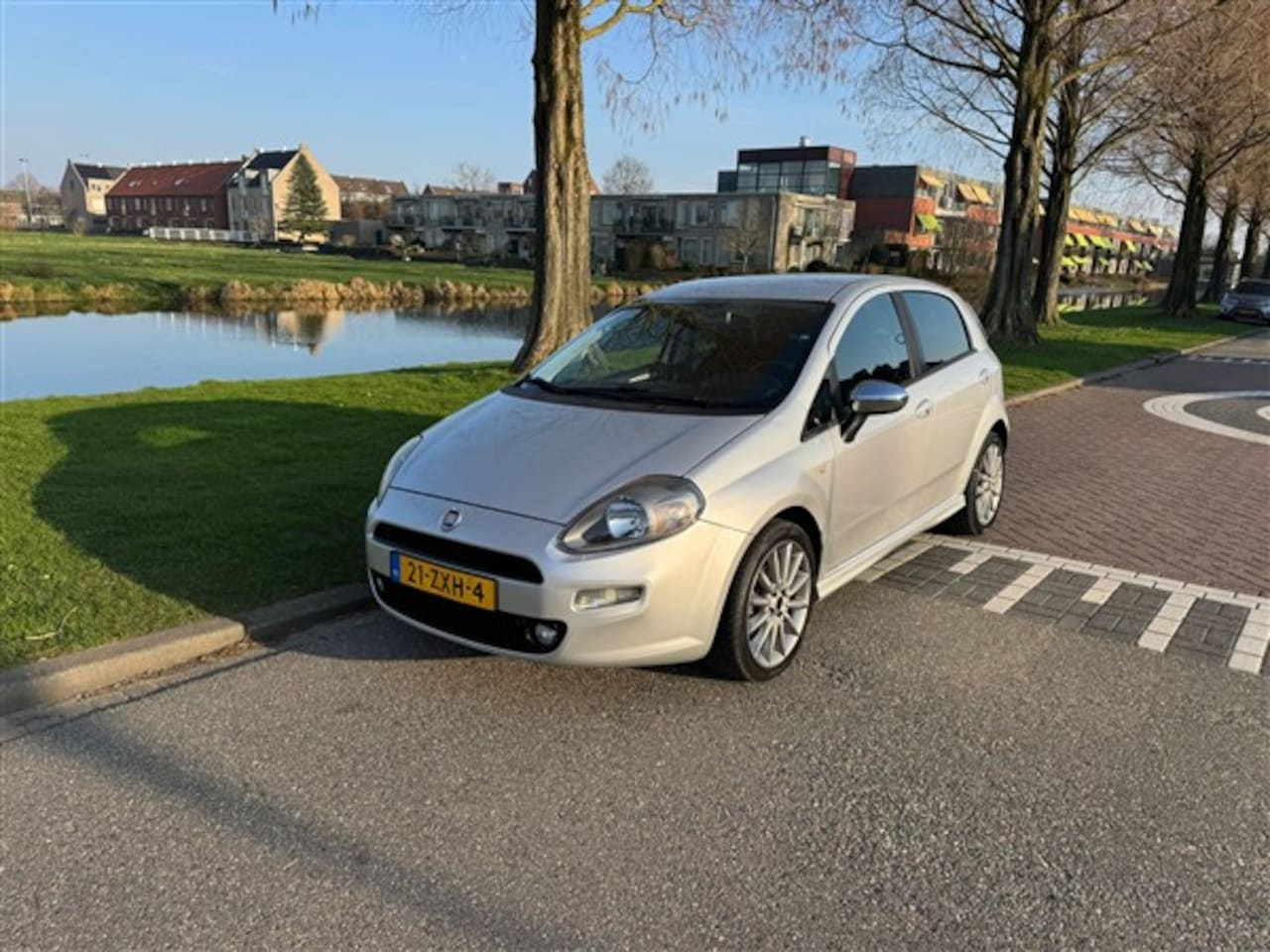 Fiat Punto Evo - 0.9 TwinAir Sport ECC.LMV.NAVI.PDC.CAMARA - AutoWereld.nl