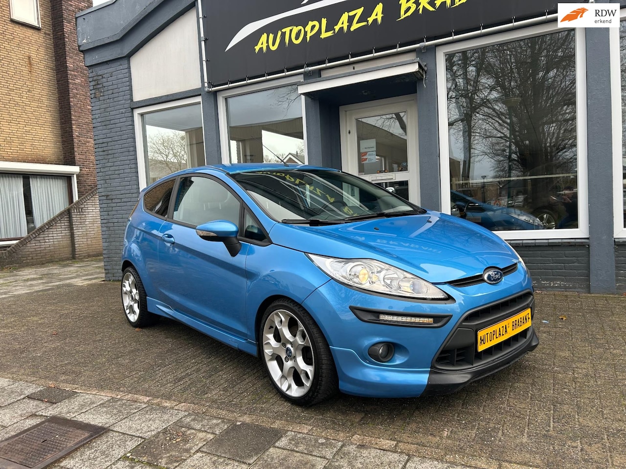 Ford Fiesta - 1.6 ST-LINE / CLIMAT / STOELVW / AUX - AutoWereld.nl