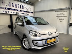 Volkswagen Up! - 1.0 high BlueMotion Afneembare trekhaak Uniek | Airco | Cruise control | Parkeersensor ach