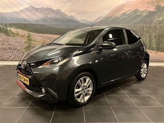 Toyota Aygo - 1.0 VVT-i x-joy | Half-Leder | Camera | Trekhaak | Dealeronderhouden | Org. NL |
