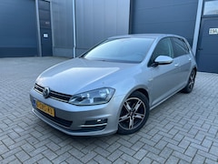 Volkswagen Golf - 1.6 TDI Highline BlueMotion