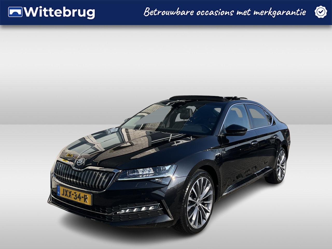 Skoda Superb - 1.4 TSI iV Laurin & Klement / AUTOMAAT/ PANO/ DCC/ MEMORY SEAT/ STOELVERWARM./ PARK.SENSOR - AutoWereld.nl