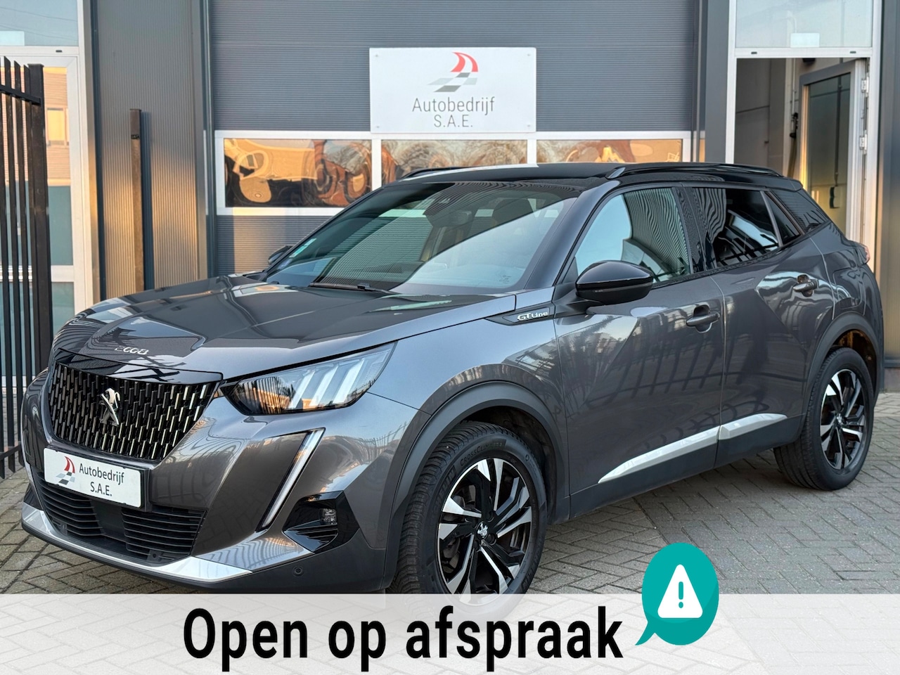 Peugeot 2008 - 1.2 PureTech GT-Line CARPLAY NAVI AUTOMAAT - AutoWereld.nl