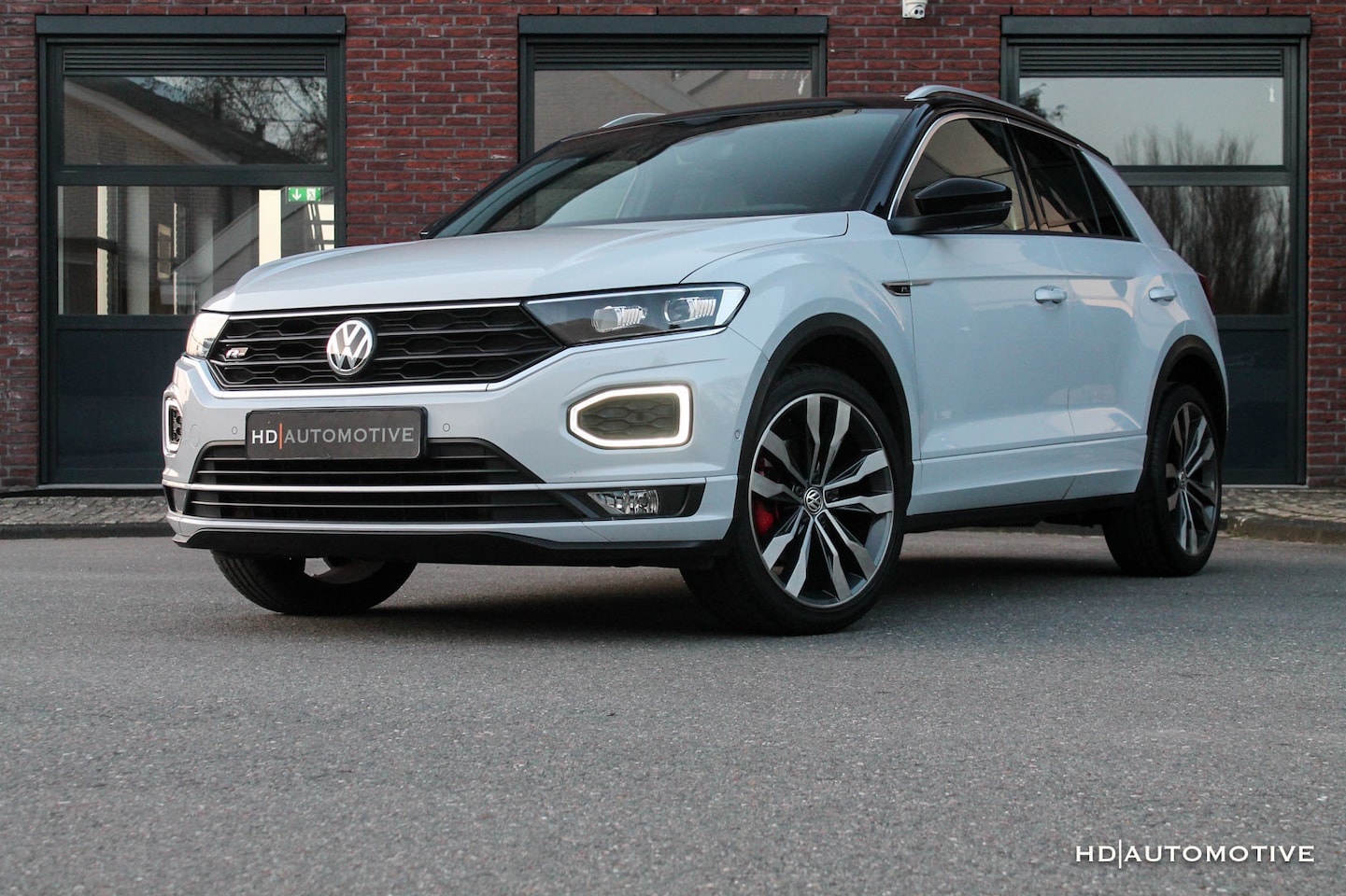 Volkswagen T-Roc - 1.5 TSI DSG 3xR-Line VIRTUAL CAM PARK ASSIST - AutoWereld.nl
