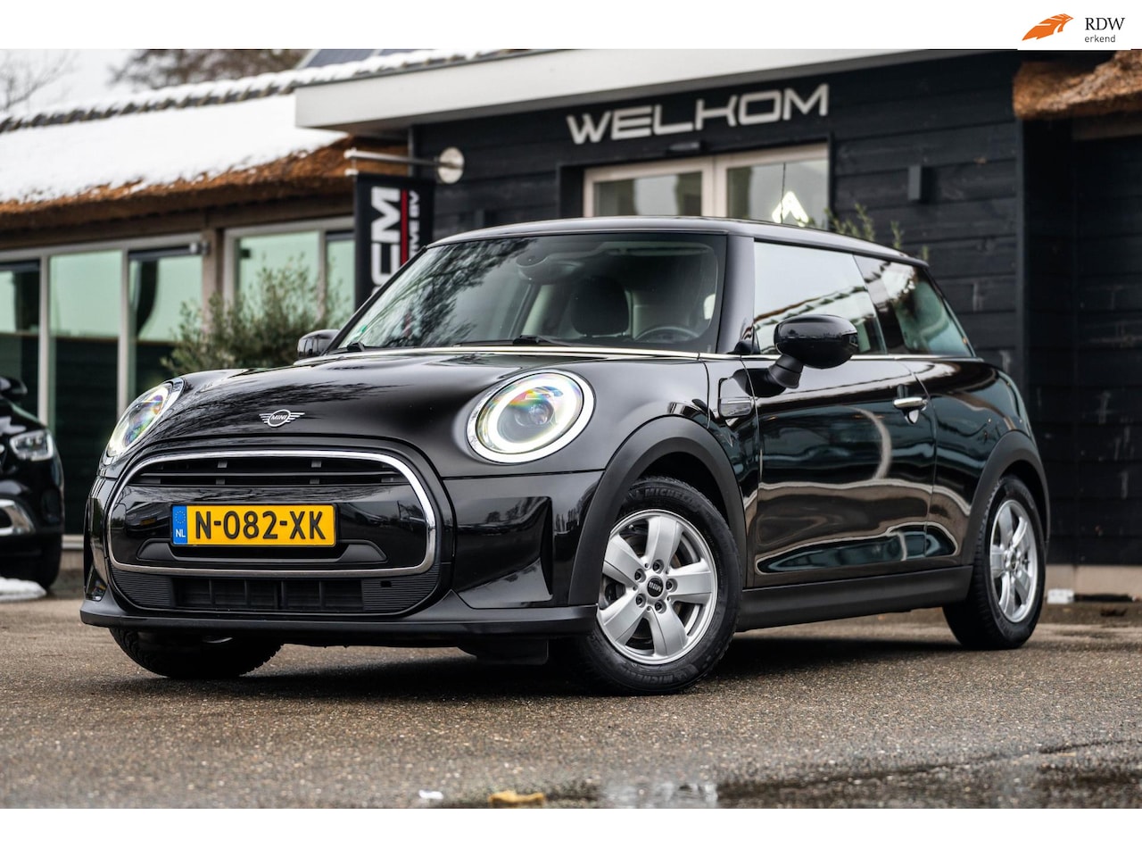 MINI One - Mini 1.5 Essential I NAP I Navigatie I Climate I Cruise I Dealeronderhouden I 1e Eigenaar - AutoWereld.nl