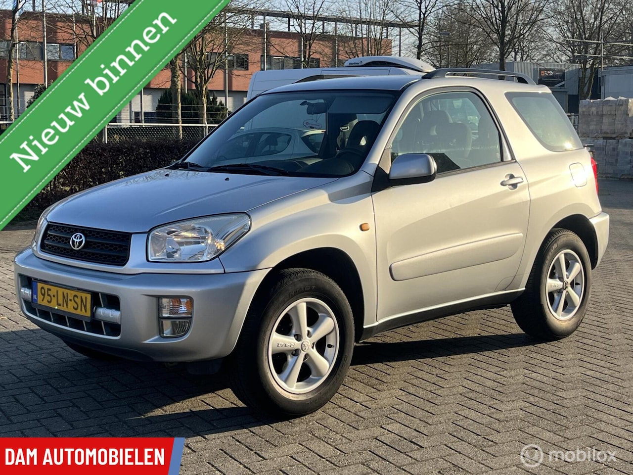 Toyota RAV4 - 1.8-16V VVT-i Luna 3drs bj. 2003 NAP 178.502 km Airco Leuke auto met NAP en boekjes. APK t - AutoWereld.nl