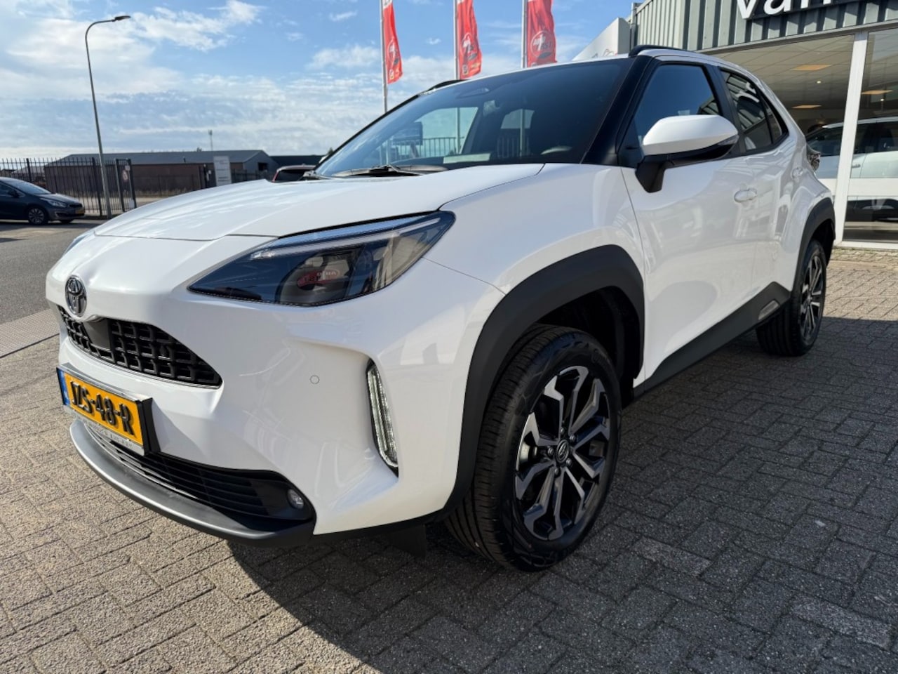 Toyota Yaris Cross - 1.5 Hybrid 130 Dynamic RIJKLAAR MET GARANTIE - AutoWereld.nl