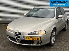 Alfa Romeo 147 - 1.6 T.Spark Veloce Collezione , LEDER, 125.977 KM N.A.P., AIRCO, CRUISE CONTROLE, TREKHAAK