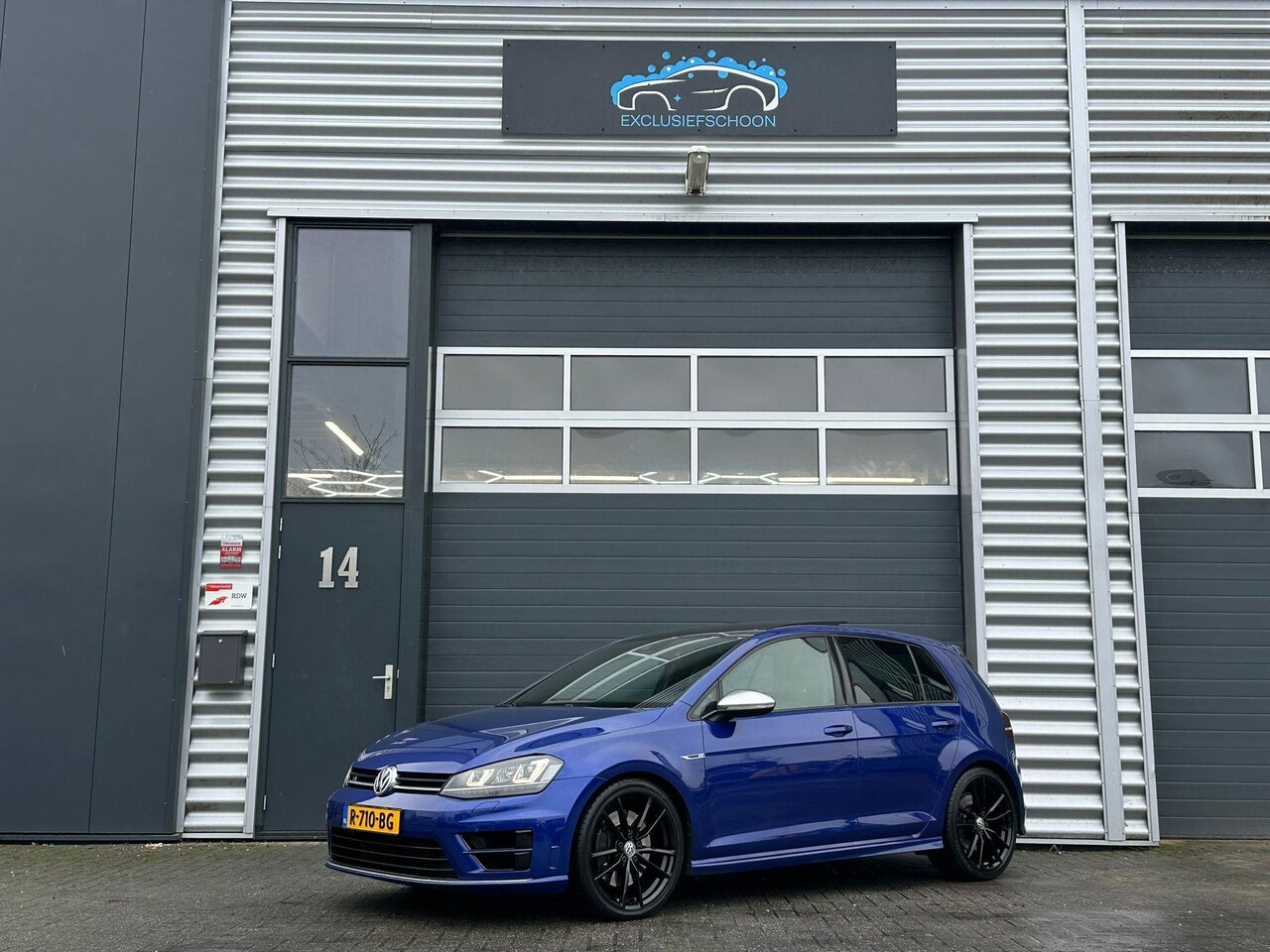 Volkswagen Golf - 2.0 TSI R 4Motion PANO/STOELVERW - AutoWereld.nl