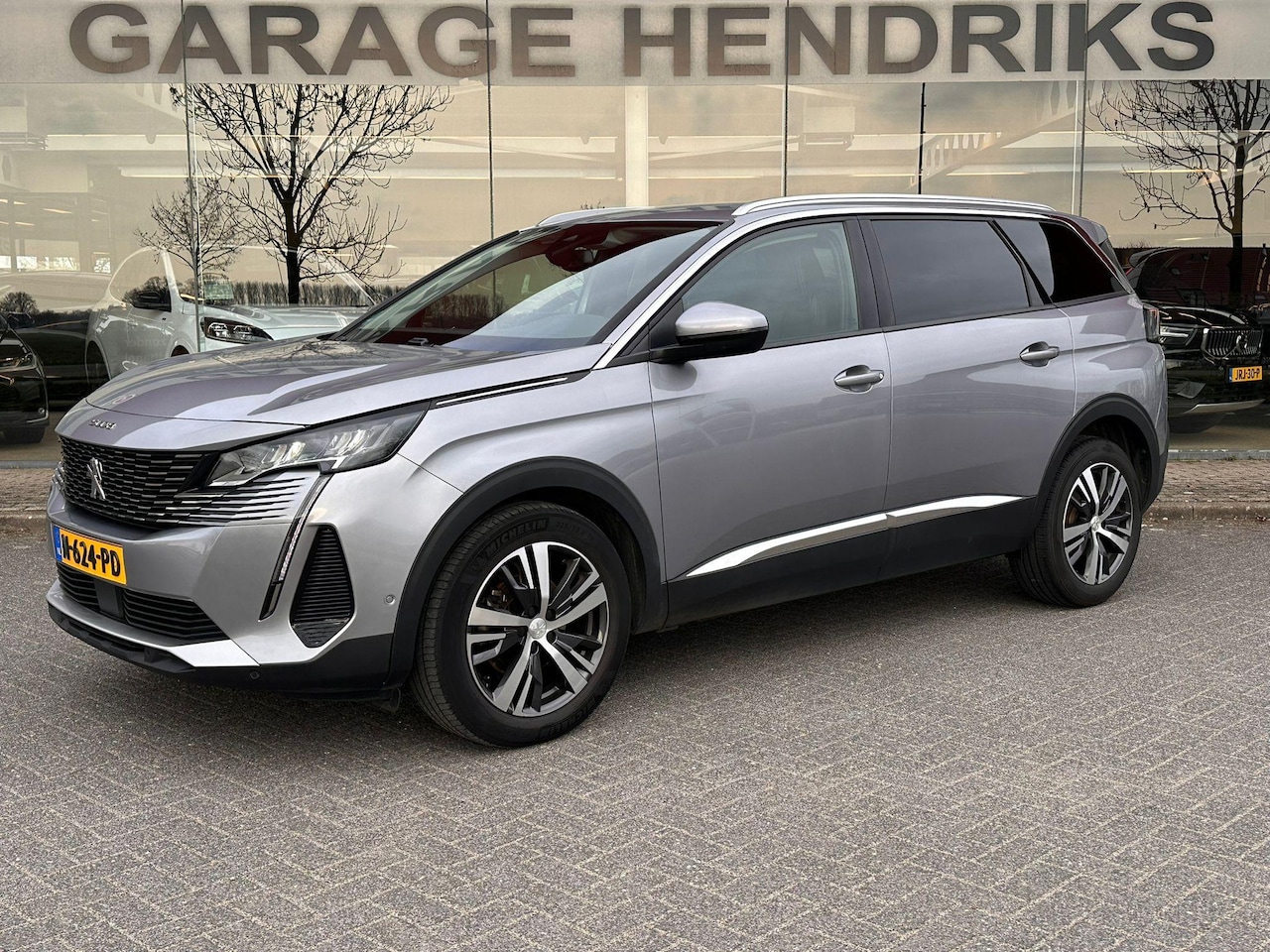 Peugeot 5008 - 1.2 Blue Lease Allure 7 persoons |  Climate Control V+A | Navi | Cruise Control | - AutoWereld.nl