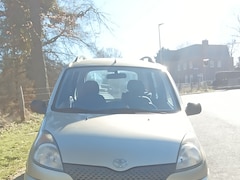 Toyota Yaris Verso - 1.5-16V VVT-i Luna