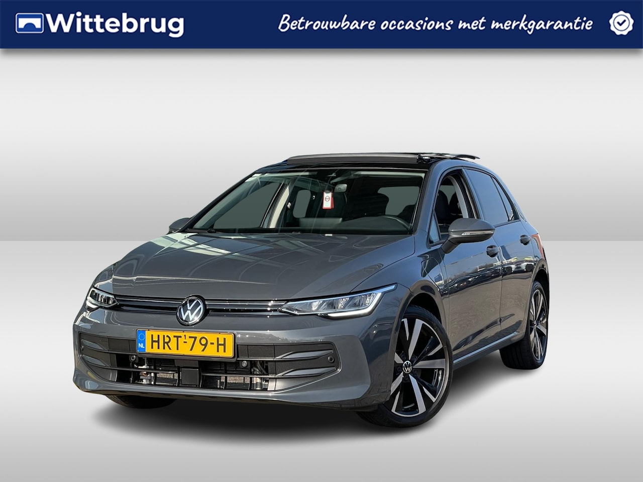 Volkswagen Golf - 1.5 eHybrid 204PK DSG Life Edition / Panoramadak / Digital Cockpit Pro / 18'' LMV / VW - AutoWereld.nl
