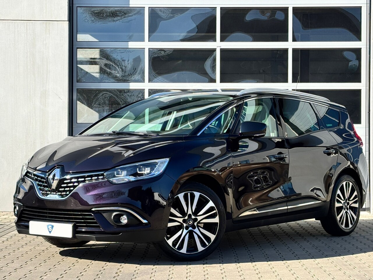 Renault Grand Scénic - 1.3 TCe Initiale Paris/ Head-Up/ Trekhk/ 20inch - AutoWereld.nl