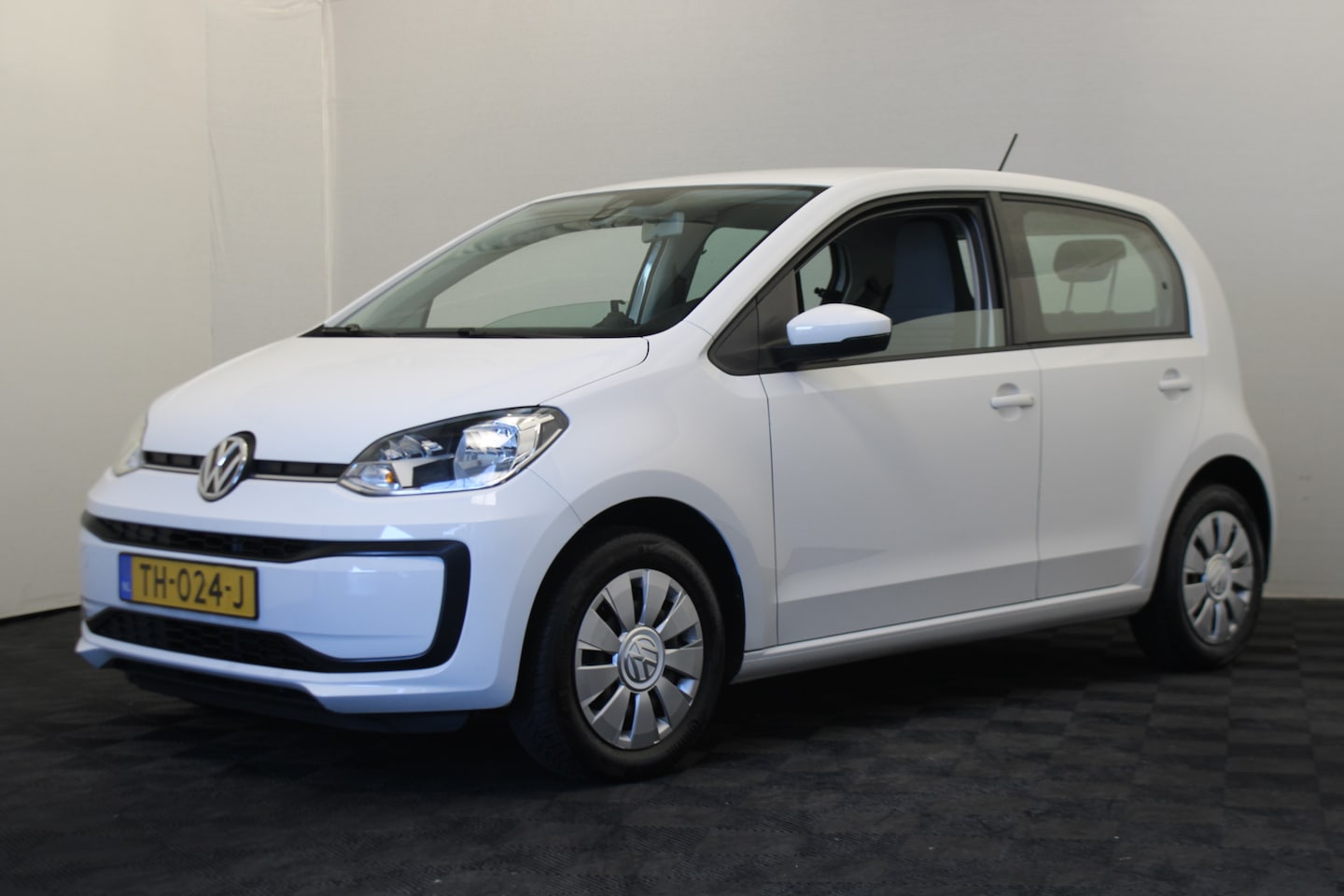 Volkswagen Up! - 1.0 BMT move up! |Airco|Cruise| - AutoWereld.nl