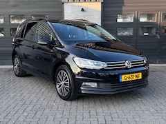 Volkswagen Touran - 1.4 TSI Highline 7p, Trekhaak, Led, Stoelverwarming