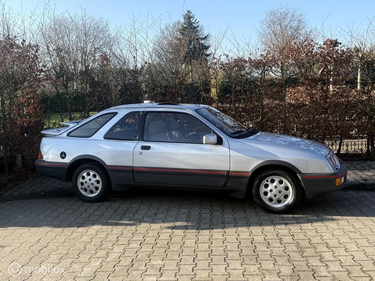 Ford Sierra - 2.8 V6 XR4 Inj. 146.000km 1e Lak! geheel Origineel - AutoWereld.nl