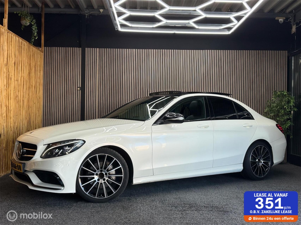 Mercedes-Benz C-klasse - 200 Prestige AMG|Pano|Cam|Led|Sfeer|Lane - AutoWereld.nl