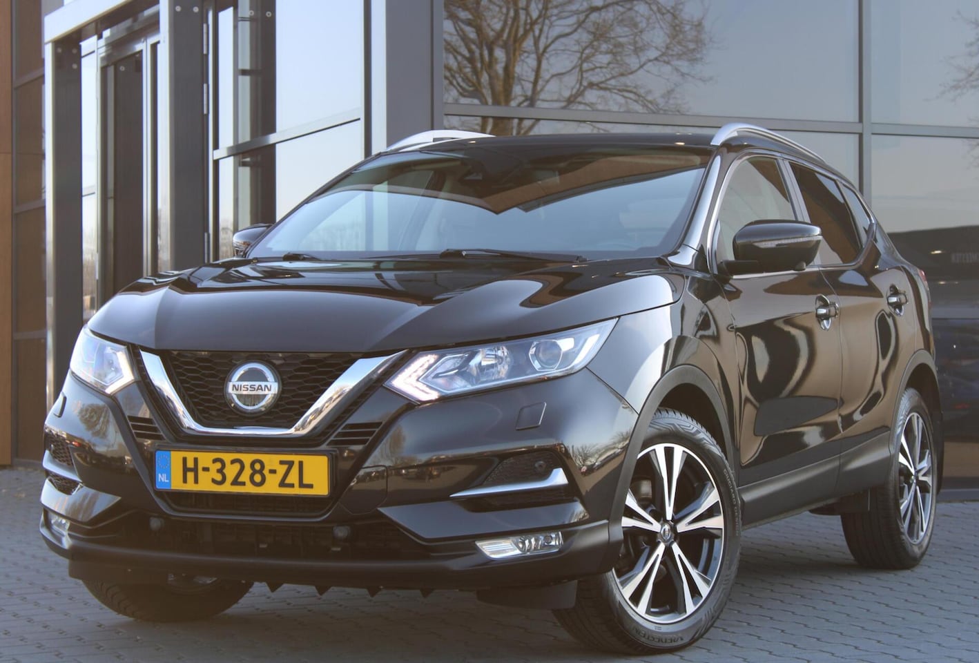 Nissan Qashqai - 1.3 160PK N-Connecta | Pano | 360 Camera | Stoelverwarming - AutoWereld.nl