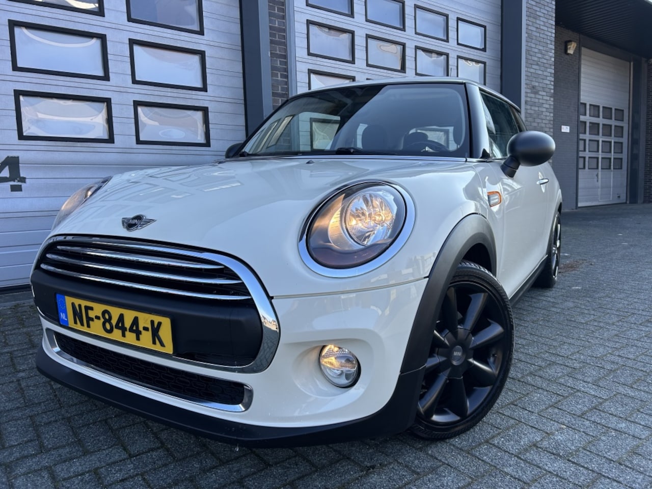 MINI Mini - 1.2 Business Navi*Airco Nette Staat! *NAP* - AutoWereld.nl