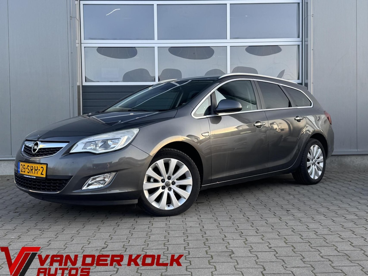 Opel Astra Sports Tourer - 1.4 Turbo Edition | Navigatie | Climate | Cruise | Trekhaak - AutoWereld.nl
