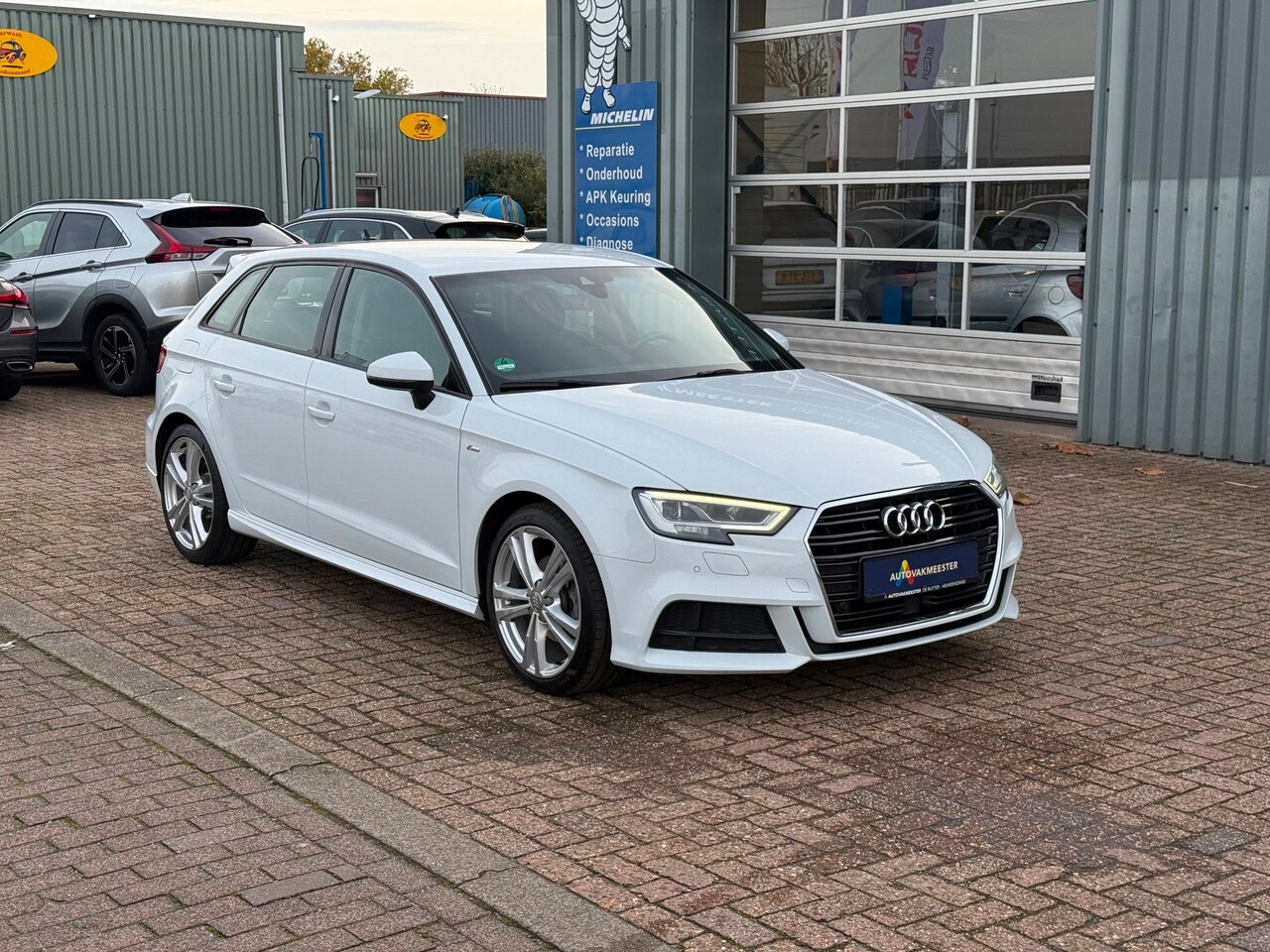 Audi A3 Sportback - 35 TFSI S-LINE | Stoel/Stuurwielverwarming | Adaptieve Cruise Control |LED - AutoWereld.nl