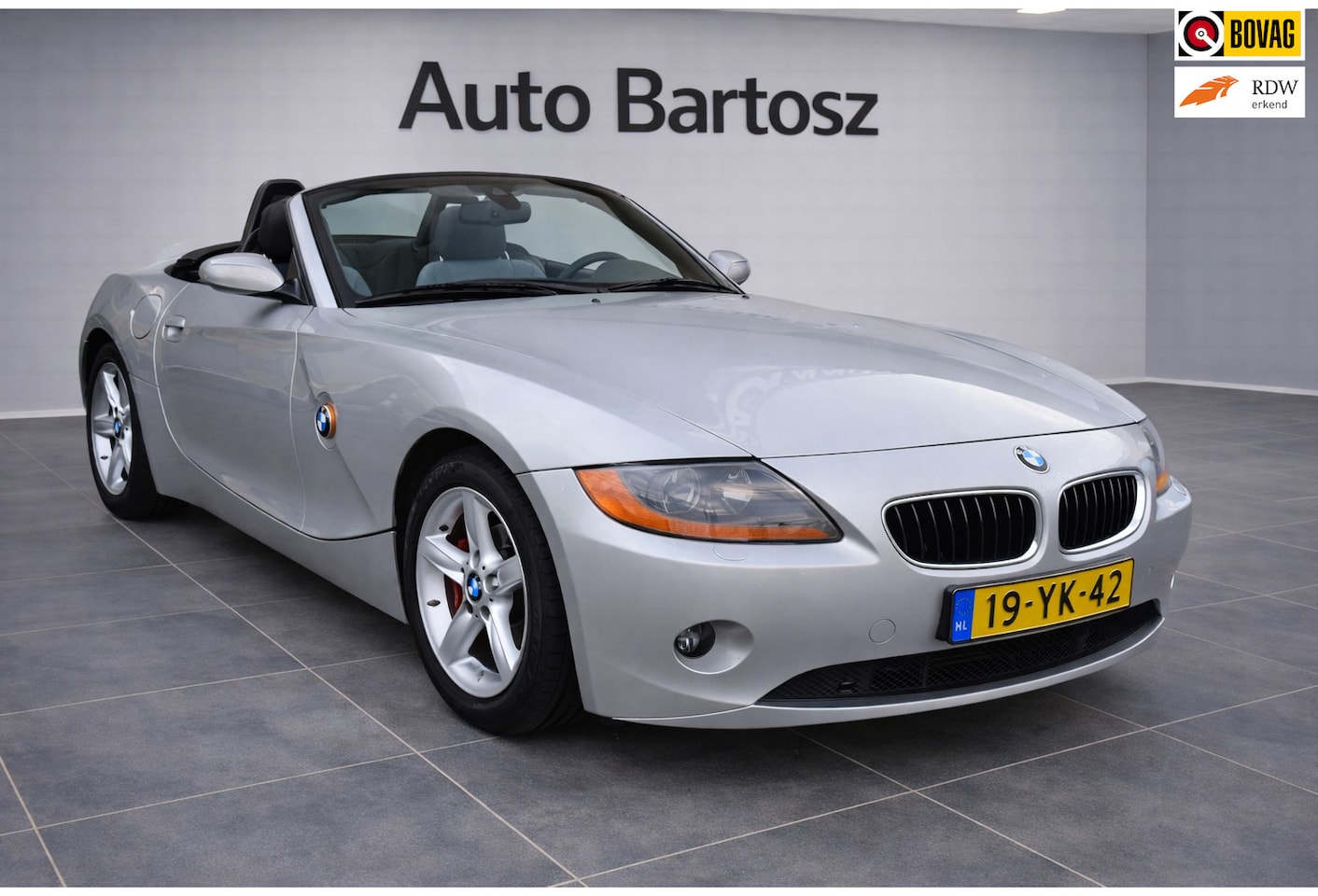 BMW Z4 Roadster - 2.2i S /APK / Rijklaar - AutoWereld.nl
