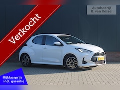 Toyota Yaris - 1.5 Hybrid TeamNL / Dynamic I Allseason banden I Trekhaak afn. I NL-auto