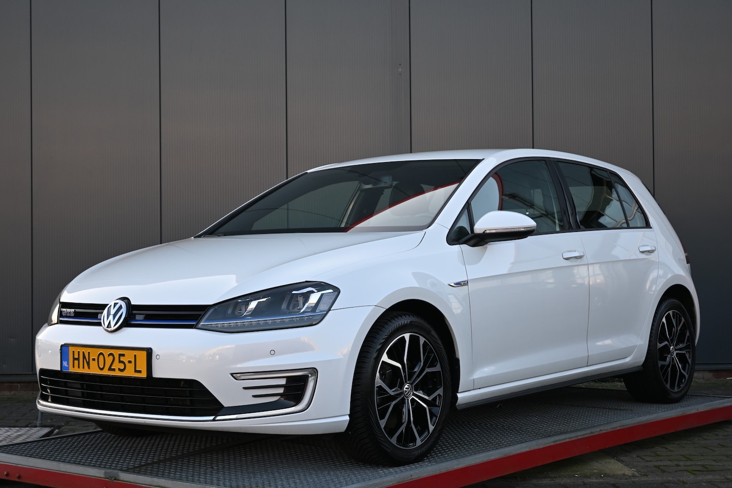 Volkswagen Golf - 1.4 TSI GTE leer carplay - AutoWereld.nl