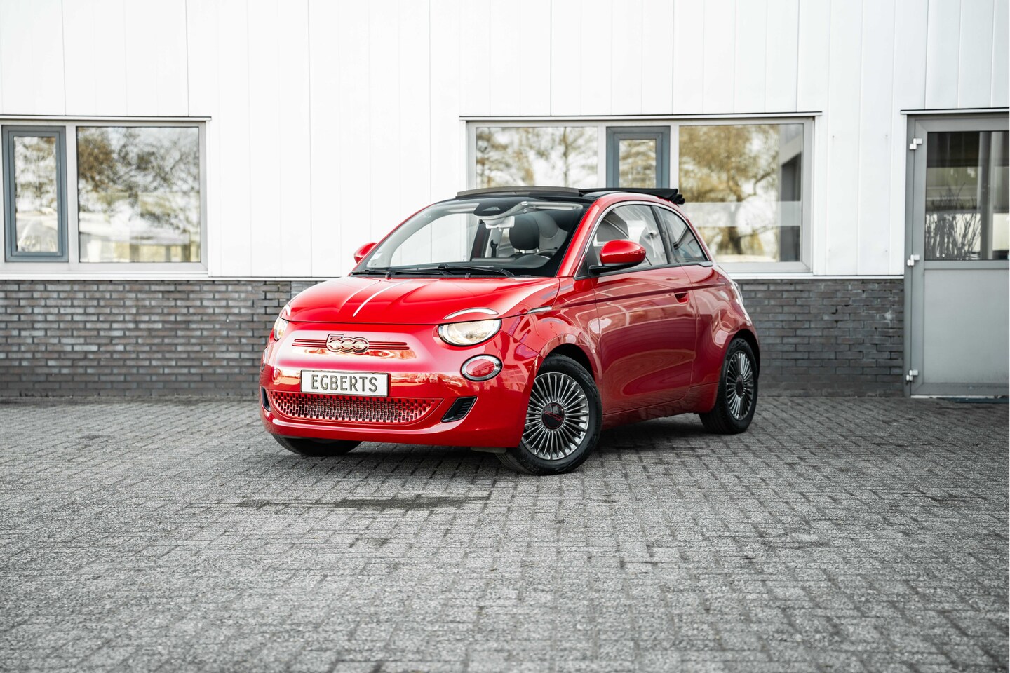 Fiat 500 C - RED 42 kWh RED 42 kWh - AutoWereld.nl