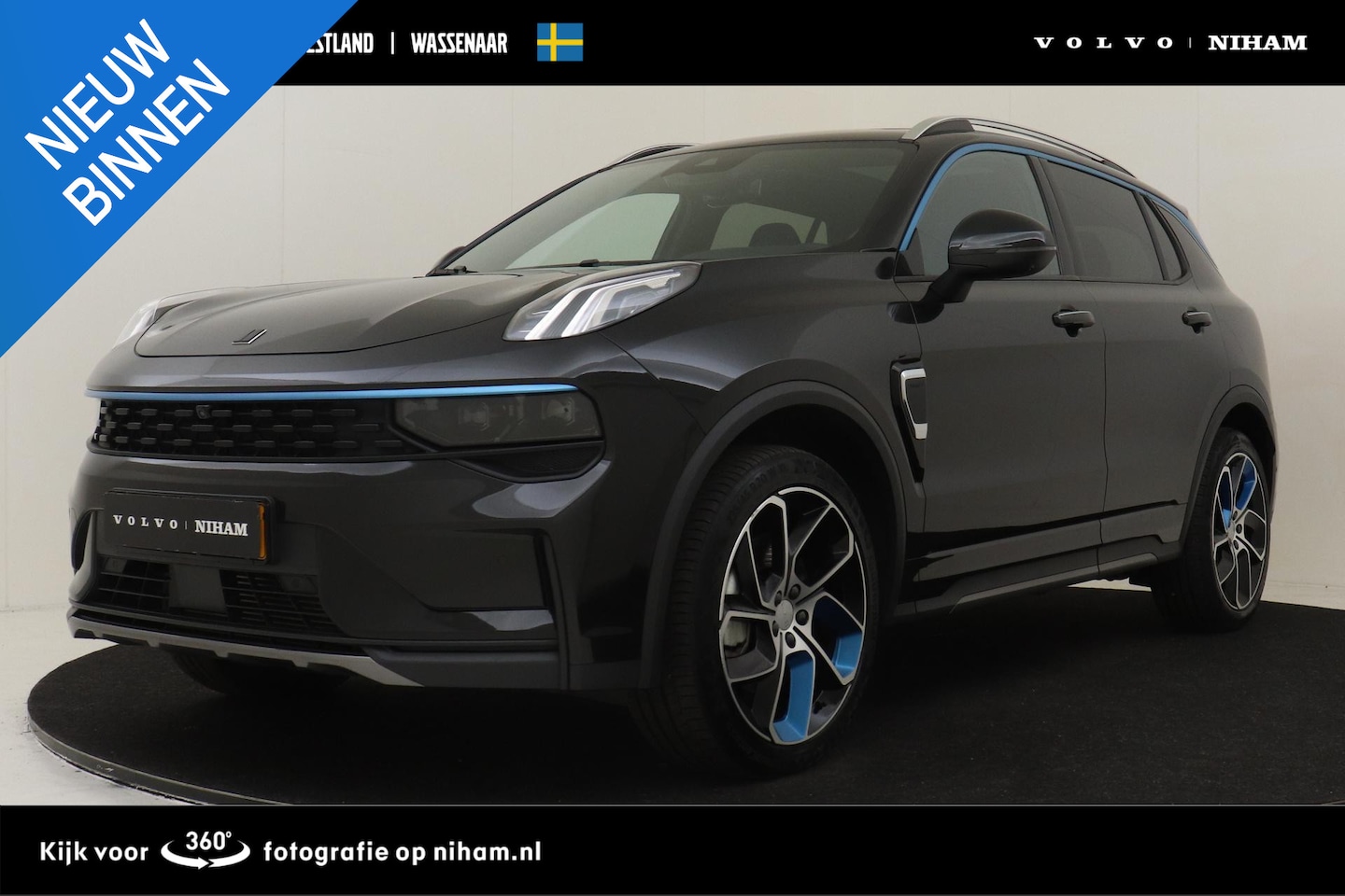 Lynk & Co 01 - 1.5 PHEV -PANO.DAK|ELEK.STOEL|CAMERA|20"|BLIS|HARMAN.INFINITY|ZWARTE-HEMEL - AutoWereld.nl