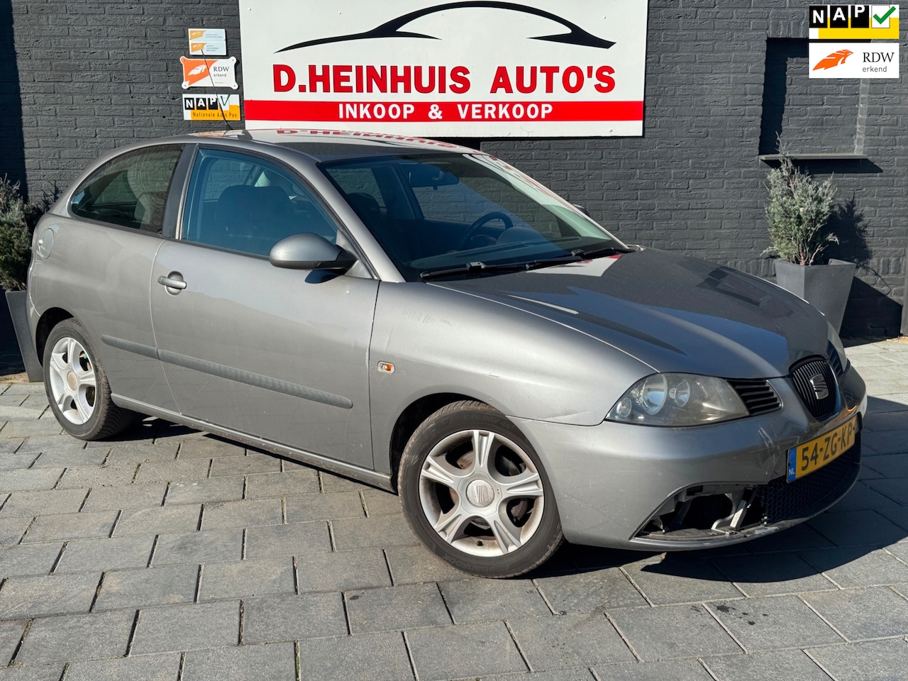 SEAT Ibiza - 1.4-16V Trendstyle *MEENEEMPRIJS* - AutoWereld.nl