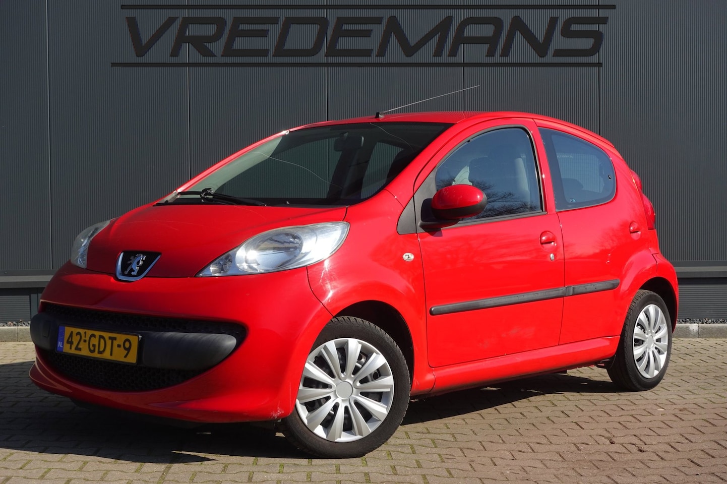 Peugeot 107 - 1.0-12V XS 1.0-12V XS - AutoWereld.nl