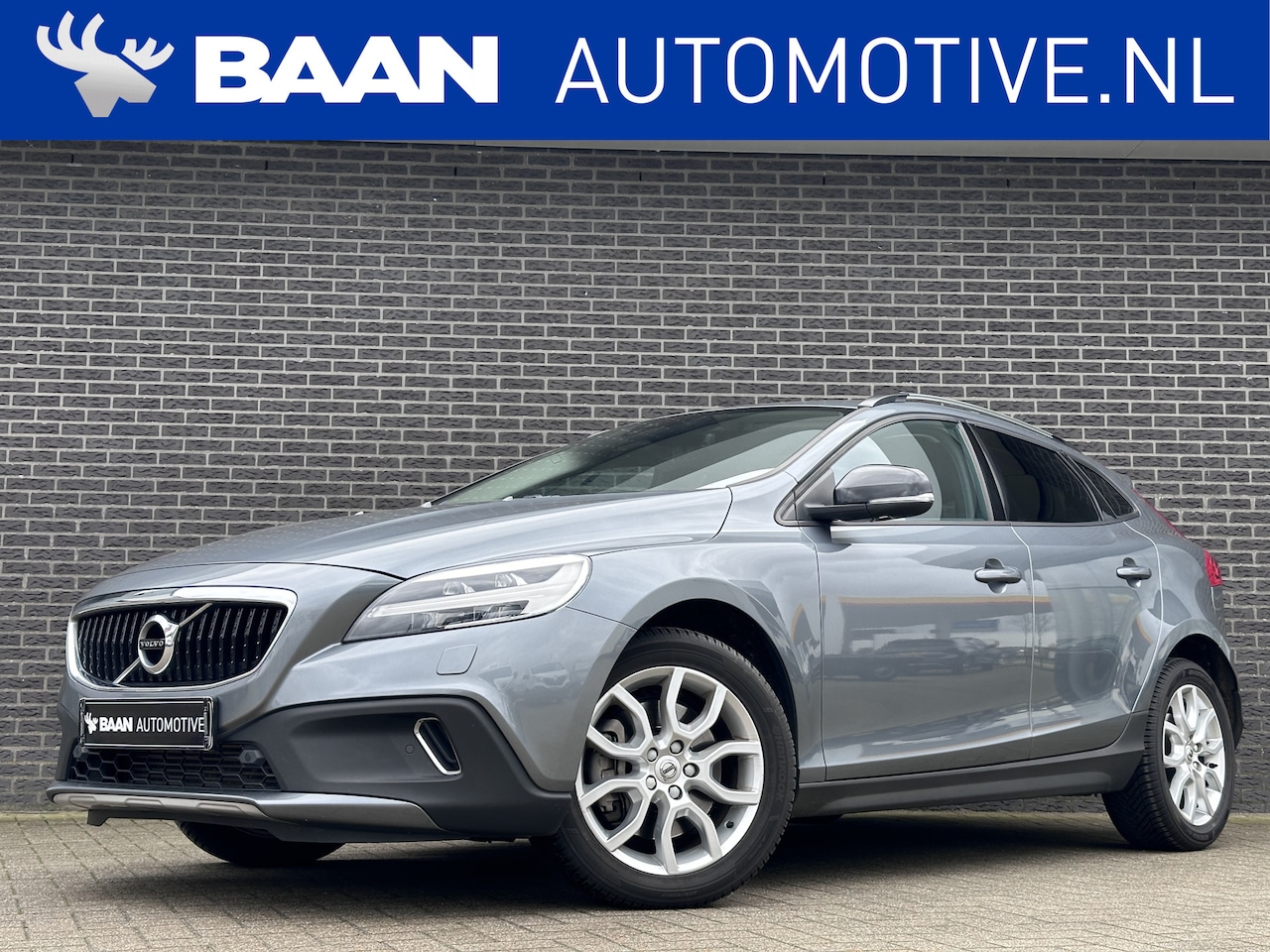 Volvo V40 Cross Country - 2.0 T3 Summum | Navigatie | Camera | Cruise Control - AutoWereld.nl