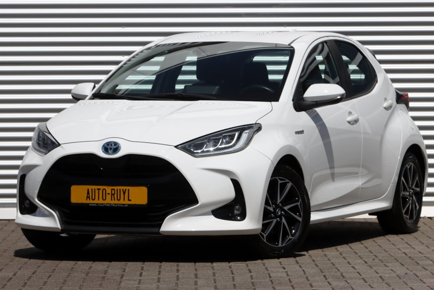 Toyota Yaris - 1.5 Hybrid Dynamic Carplay / Camera - AutoWereld.nl