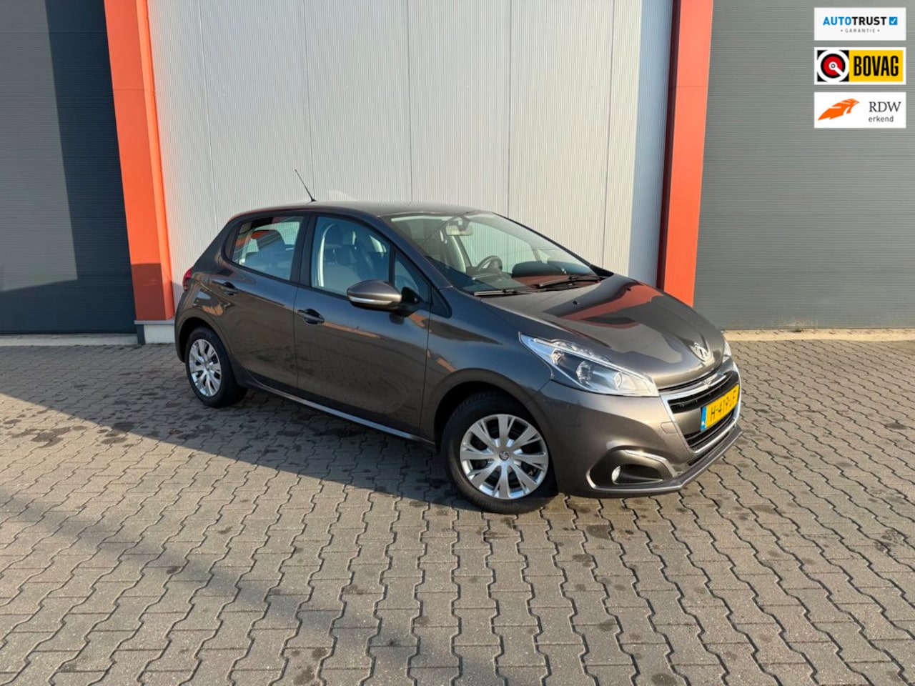 Peugeot 208 - 1.2 PureTech Signature 1.2 PureTech Signature - AutoWereld.nl