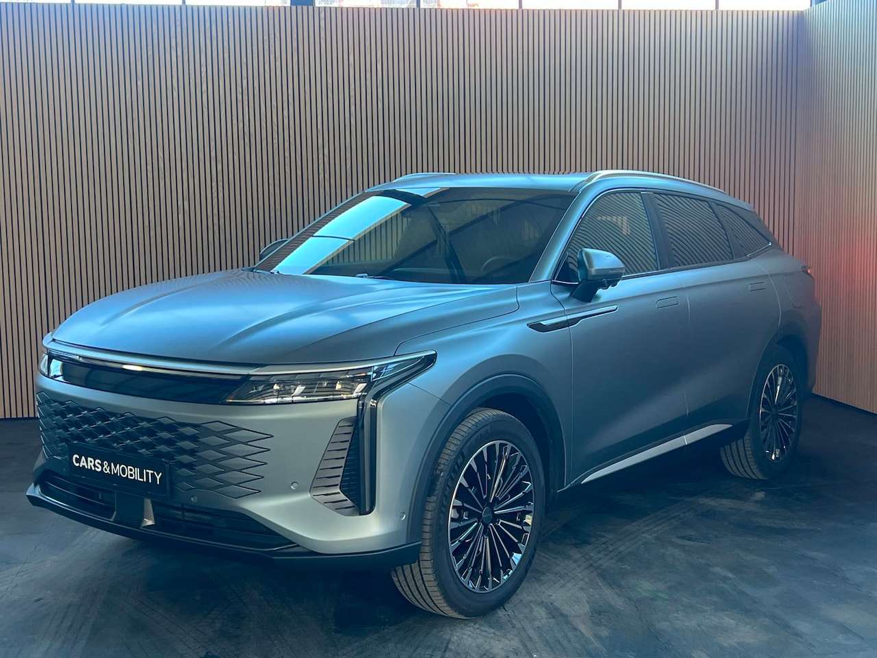 Omoda 9 - 1.5T-GDi SHS-P Premium | 535 pk | 650 Nm | tot 145 km EV | PHEV | Automaat - AutoWereld.nl