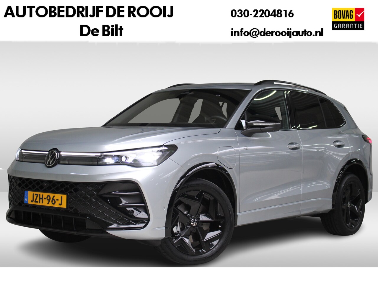 Volkswagen Tiguan - 1.5 eHybrid R-Line Blackstyle Panoramadak | Matrix Led | 360 Camera | Trekhaak | - AutoWereld.nl